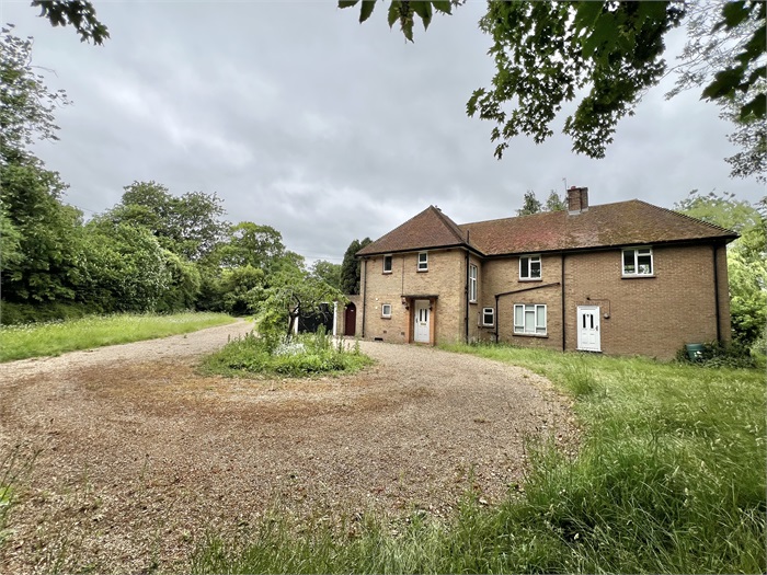 Marsh Lane, Great Canfield, Dunmow, CM6 1JX